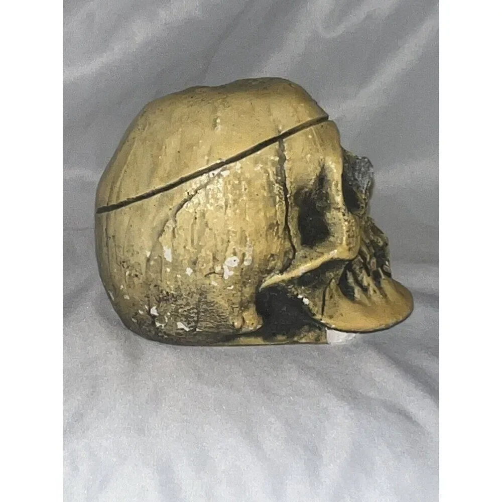 Disneyland Randotti Disney Skull W/ Eyepatch Pirate POTC Caribbean Vintage Glows